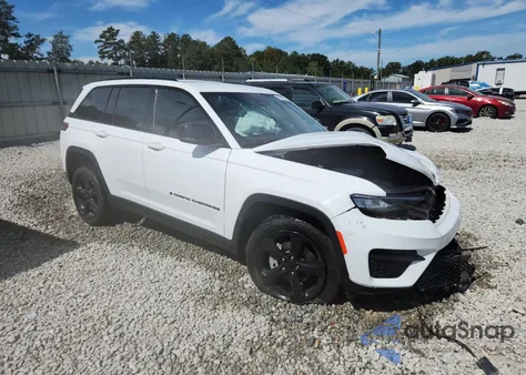 2023 Jeep Grand Cherokee Laredo from USA, damaged, VIN 1C4RJGAG1PC552849